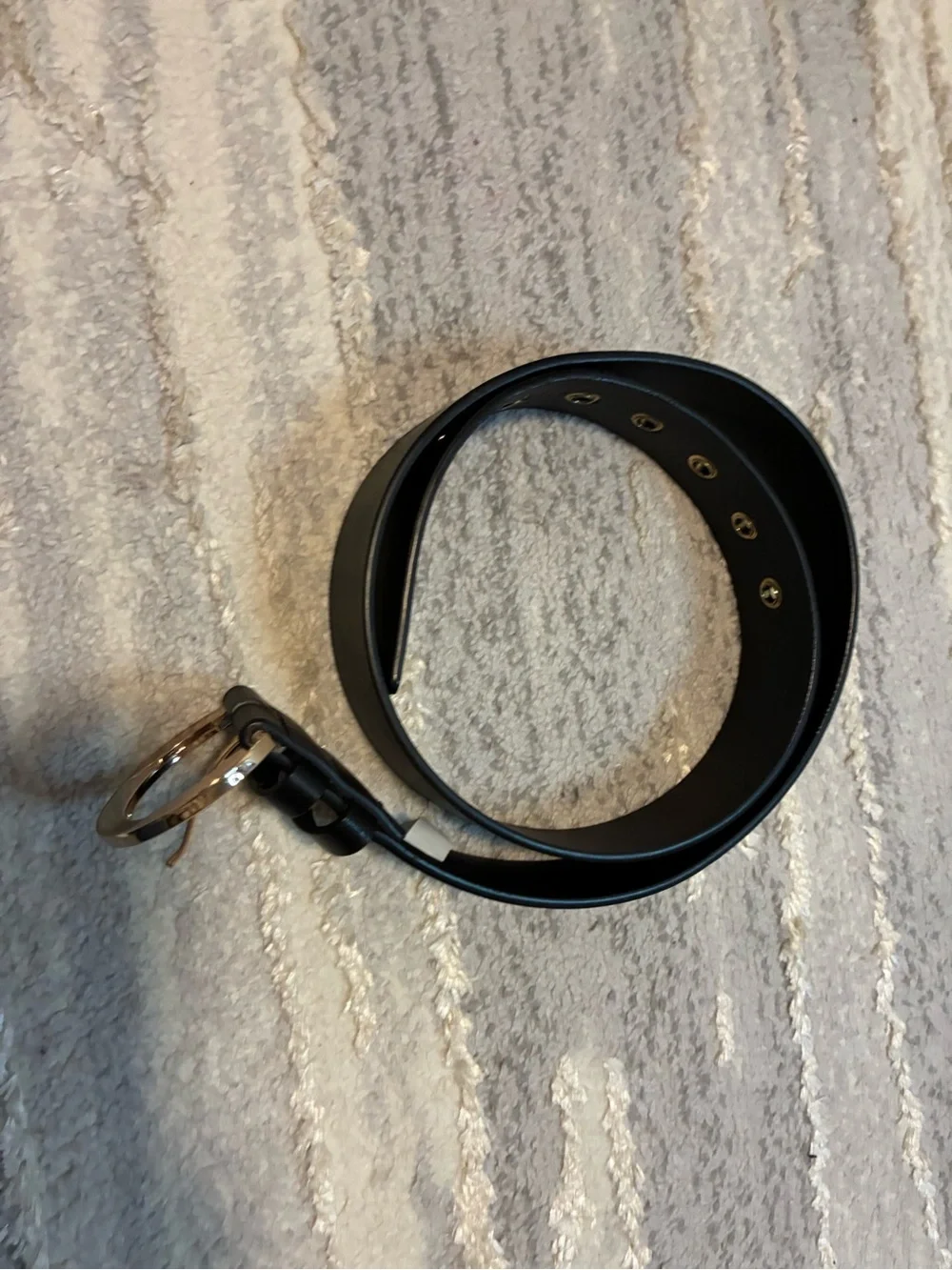 Anne Klein black polyurethane belt w/polished gold-tone round buckle NWOT